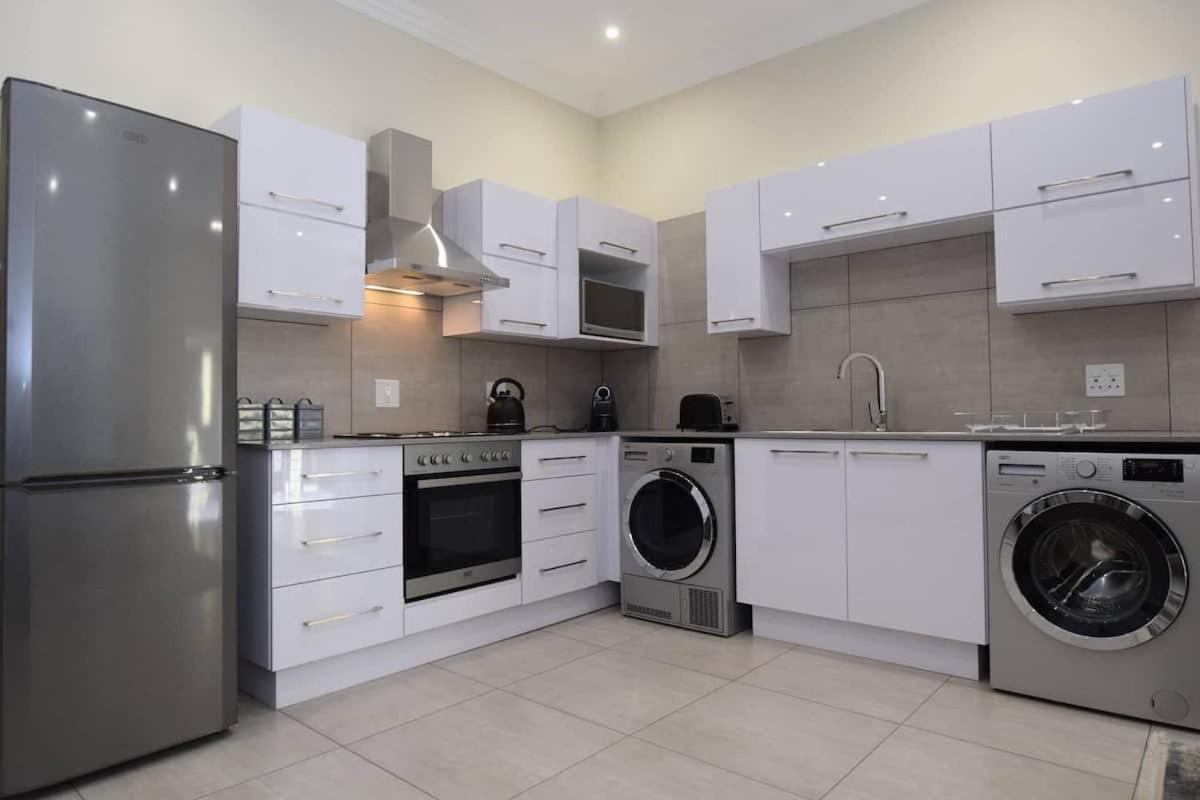 Elridge Living Apartment Boksburg Bagian luar foto